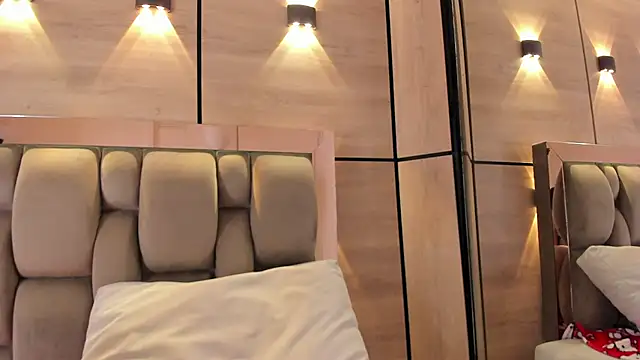 karol_lewiss' Live XXX Chat