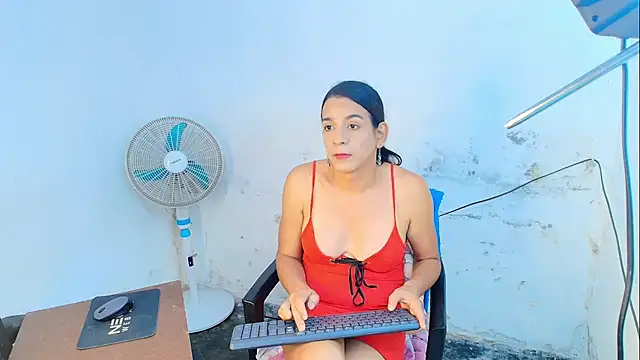 Oh_Tique's Webcam Show