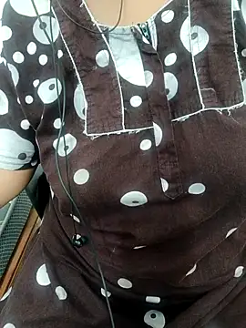 Tamil_aishu09 webkamerás műsora