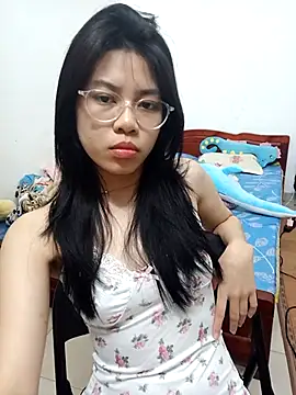 Katanh Adlı Modelin Canlı XXX Sohbeti