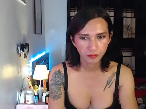 yourcutieslut87's Webcam Show