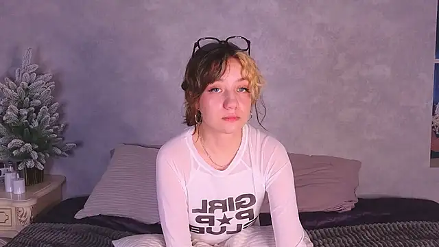 Gia_Riccardo's Live XXX Chat