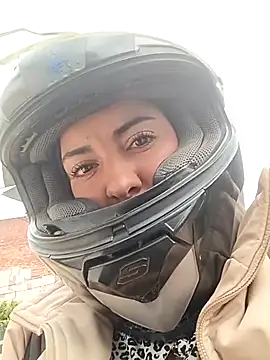 MisNicolのライブXXXチャット