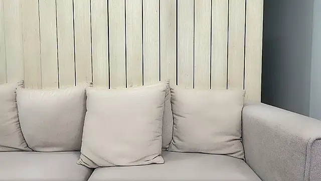 ShySchoolGirl's Live XXX Chat