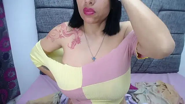 LindaKardi's Live XXX Chat