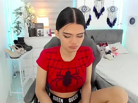 tstoni_talks' Live XXX Chat