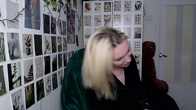 CapriScorpion Webcam show