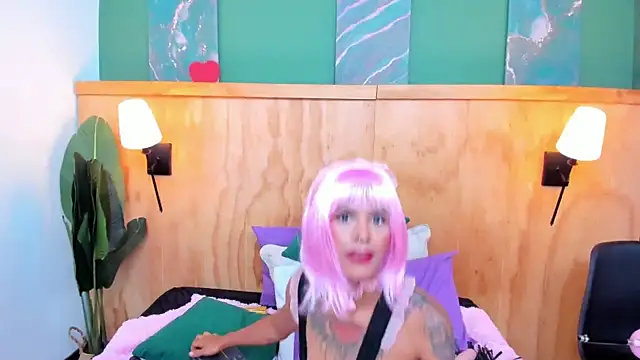 milavega_'s Live XXX Chat