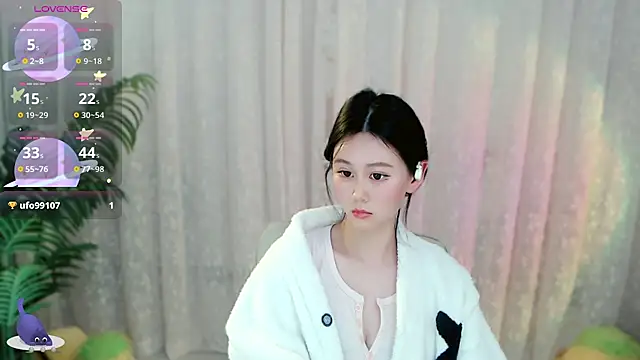 Aimee-520's Live XXX Chat