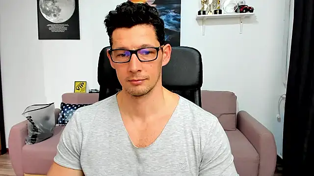 BrutusK08's Webcam Show