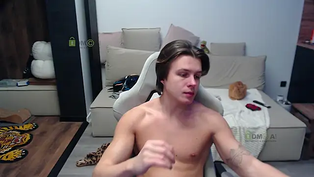 Sunny-Girl1 élő XXX-chatje