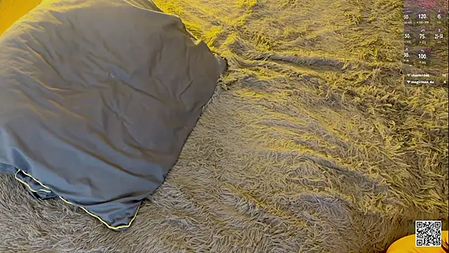 RinaMirinda élő XXX-chatje