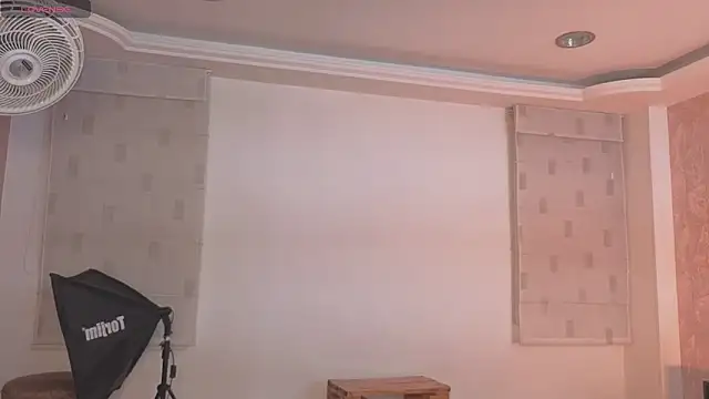 _sharlotte777's Live XXX Chat