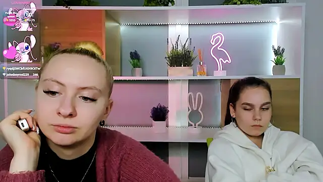 mila_glow1's Live XXX Chat