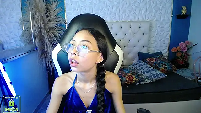 NathaliaSweet_11 élő XXX-chatje