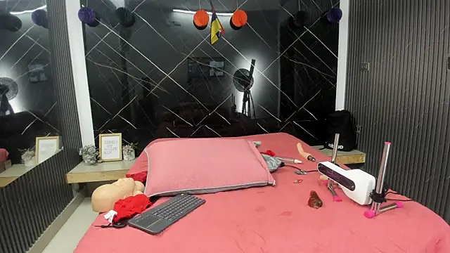 cloee-rabbyt's Live XXX Chat