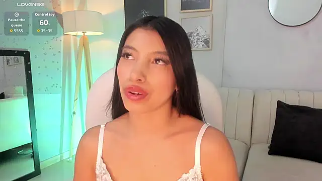 دردشة Tiffany_Low الجنسية المباشرة