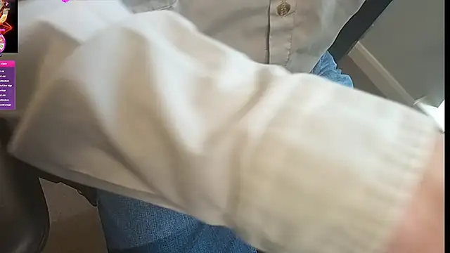 an4y8ot's Live XXX Chat