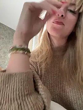 Онлайн чат XXX LustfulLuna_