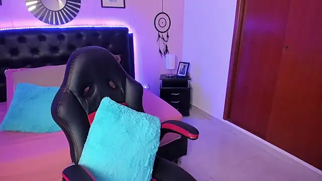 Онлайн чат XXX LolaVillalobos