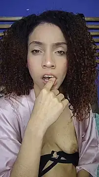 Luna-Vixen1's Live XXX Chat