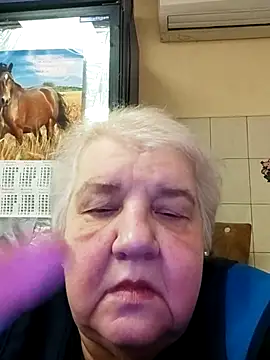 HapinessLovee's Live XXX Chat