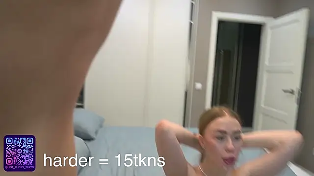 hot_fucks Show in webcam