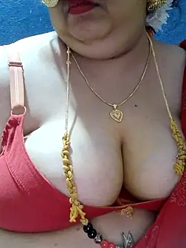 tamilthanushri élő XXX-chatje