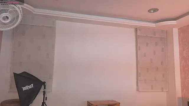 _sharlotte777's Live XXX Chat