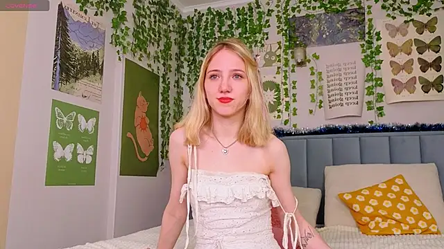 EmmaNovak's Live XXX Chat