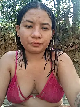 hot-mom22's Live XXX Chat