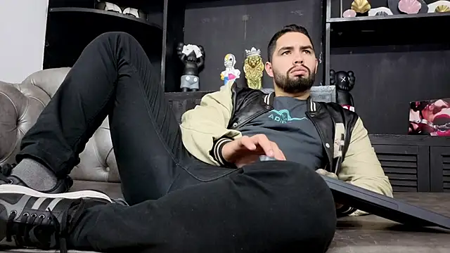 matteosantos' Live XXX Chat