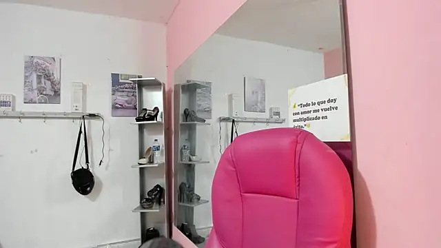 Chat XXX ao vivo de CAMILA--REY