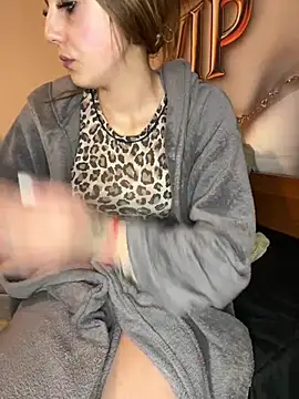 Luna1114 Live XXX-Chat