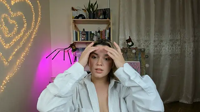 BrightDani élő XXX-chatje