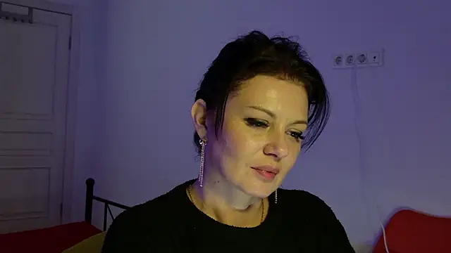 RaileReed's Live XXX Chat