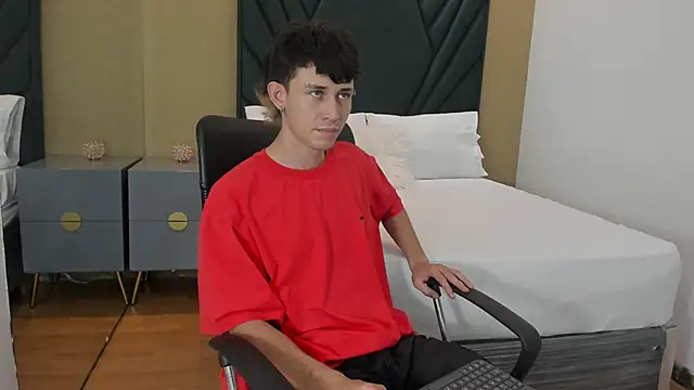 Michael_blue Chat XXX live