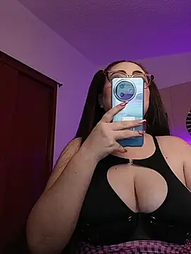 LolaVillalobos' Live XXX Chat