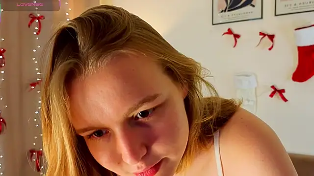 VinnieSerrano's Live XXX Chat