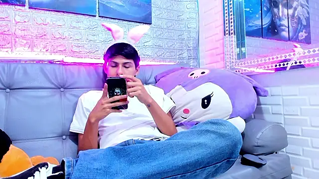 Evans_Robinson Adlı Modelin Web Kamerası Şovu