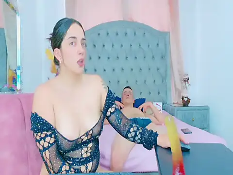 Živý XXX chat CailinANDlucaz