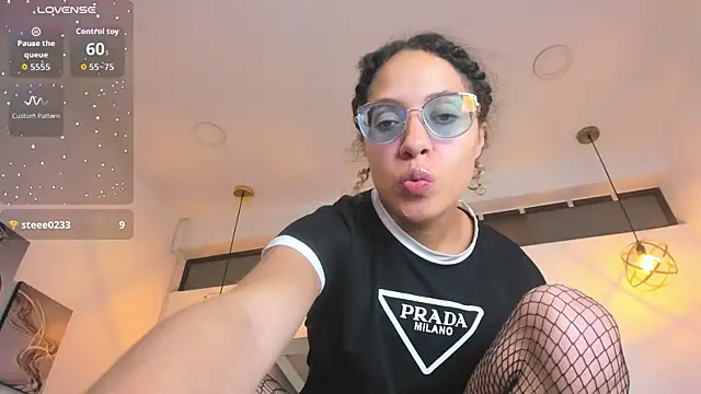 Hanna_Cornee_ 现场XXX聊天