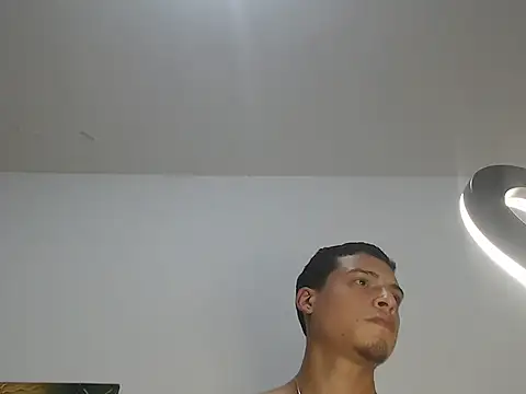 luis_hall's Live XXX Chat