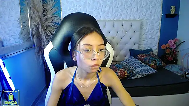 NathaliaSweet_11's Live XXX Chat