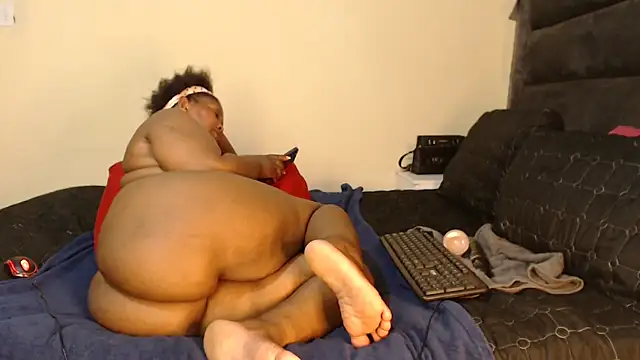 Bigmassive-ass1's Live XXX Chat