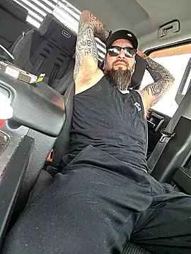 Beardedtattood Chat XXX in diretta
