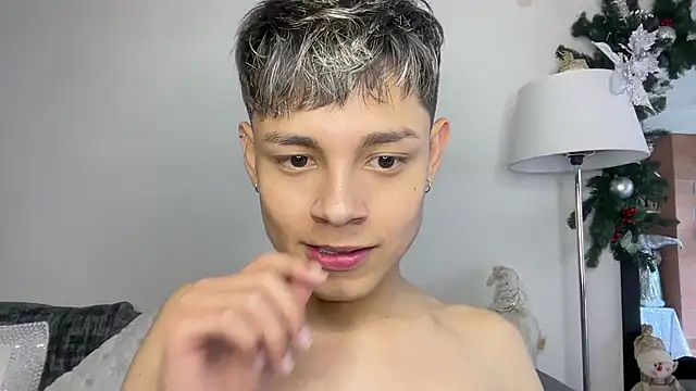 Andy_Belier23 élő XXX-chatje