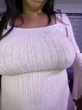 MiiaaJoness' Live XXX Chat