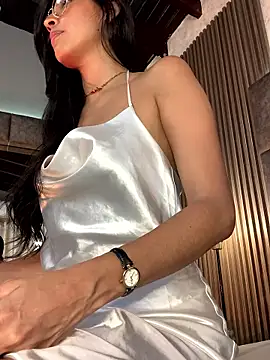 BrigitteVons' Live XXX Chat