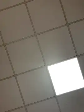 Nouracoquine's Live XXX Chat